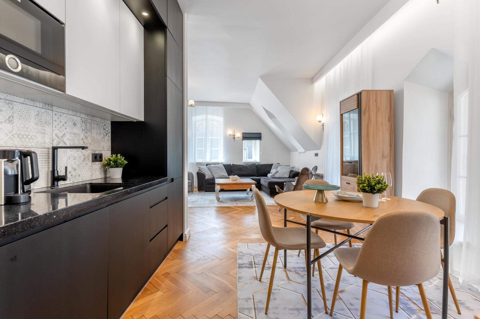 Apartament 2br 95m2 In Old Town With Free Parking And Sauna!