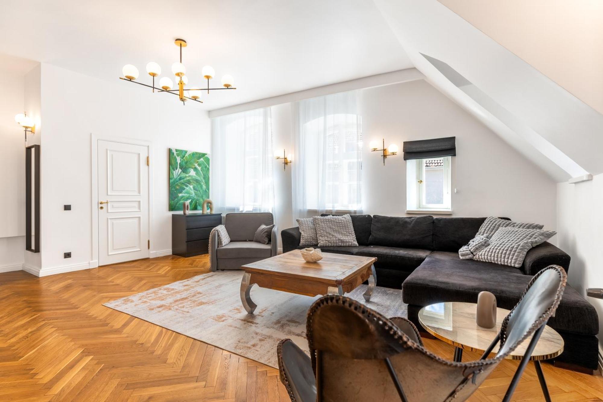 2br 95m2 In Old Town With Free Parking And Sauna! Apartament